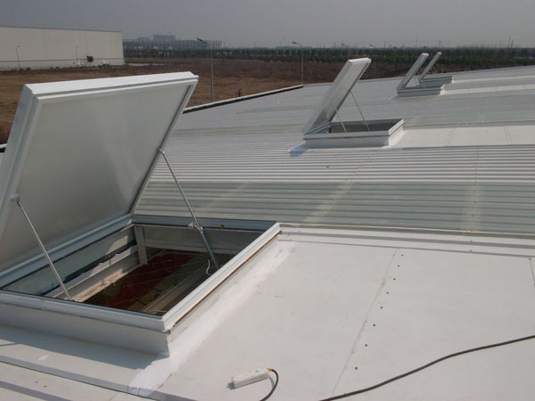 電動采光排煙天窗